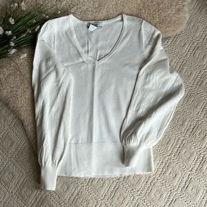 Whitehouse Blackmarket V-neck White Sweater Size S